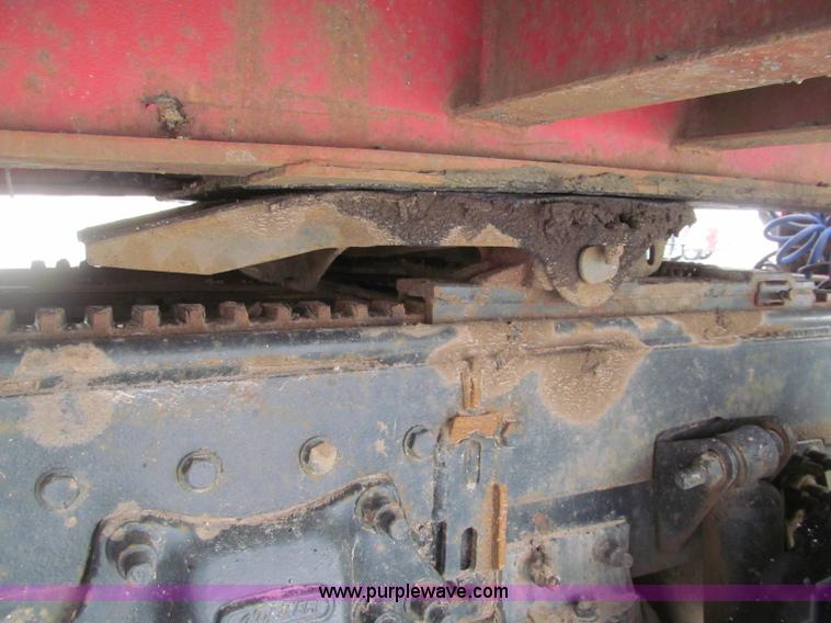 image for item G2574 1988 Delmag D16-32 diesel pile driver and trailer