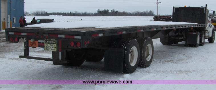 image for item G2576 1993 Utility flatbed trailer