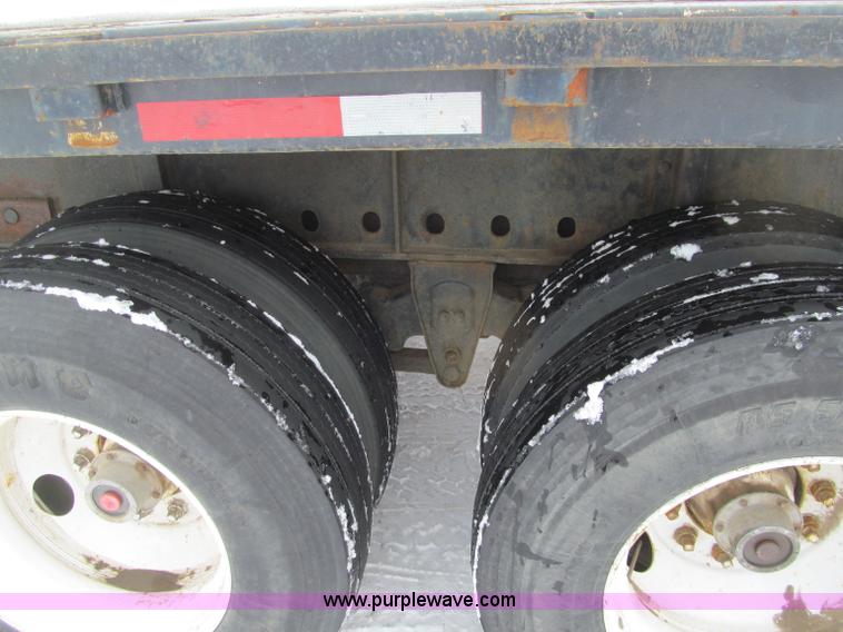 image for item G2576 1993 Utility flatbed trailer