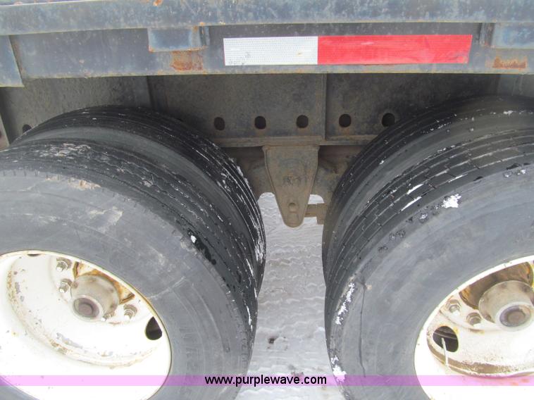 image for item G2576 1993 Utility flatbed trailer