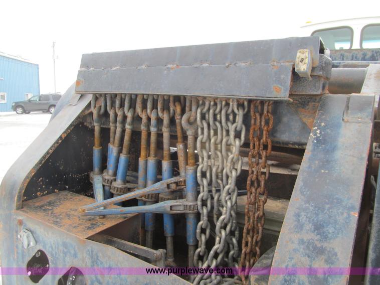 image for item G2577 2001 X-L 80HDG tandem axle lowboy trailer