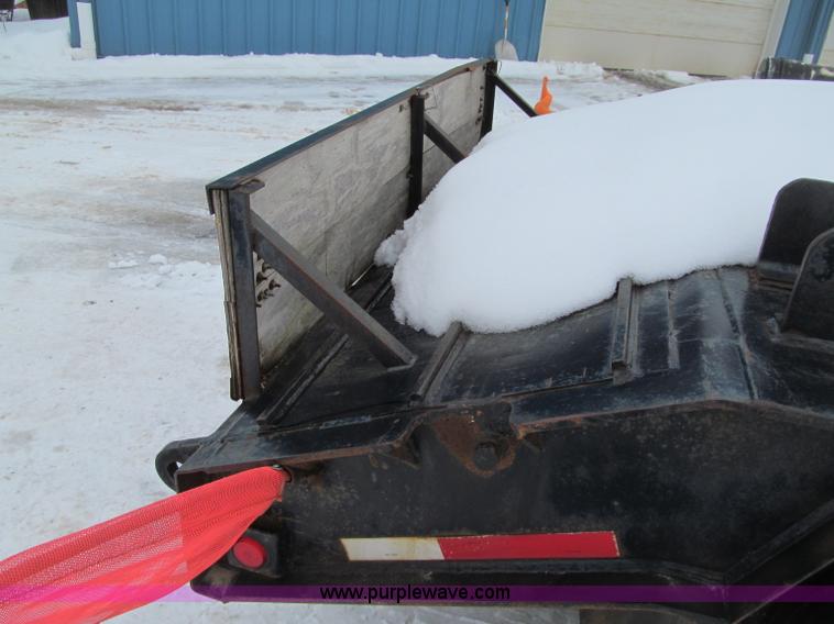 image for item G2577 2001 X-L 80HDG tandem axle lowboy trailer