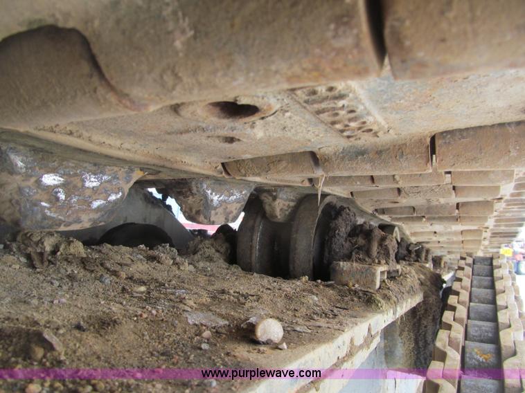 image for item G2578 1981 American 5299A crawler crane