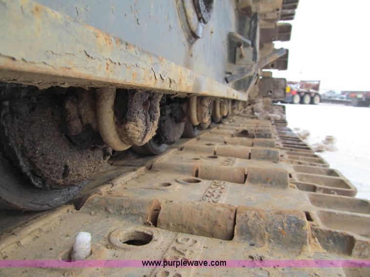 image for item G2578 1981 American 5299A crawler crane