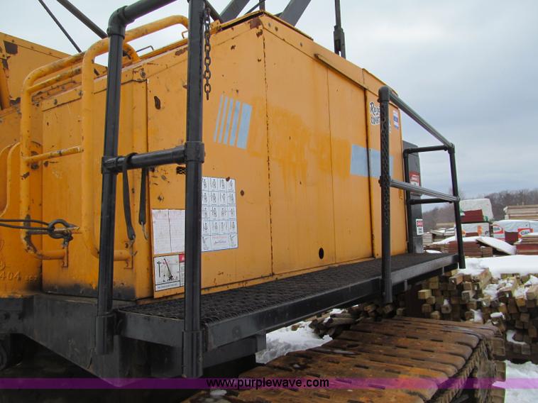 image for item G2578 1981 American 5299A crawler crane