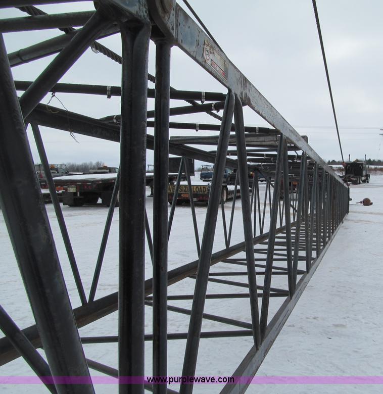 image for item G2578 1981 American 5299A crawler crane