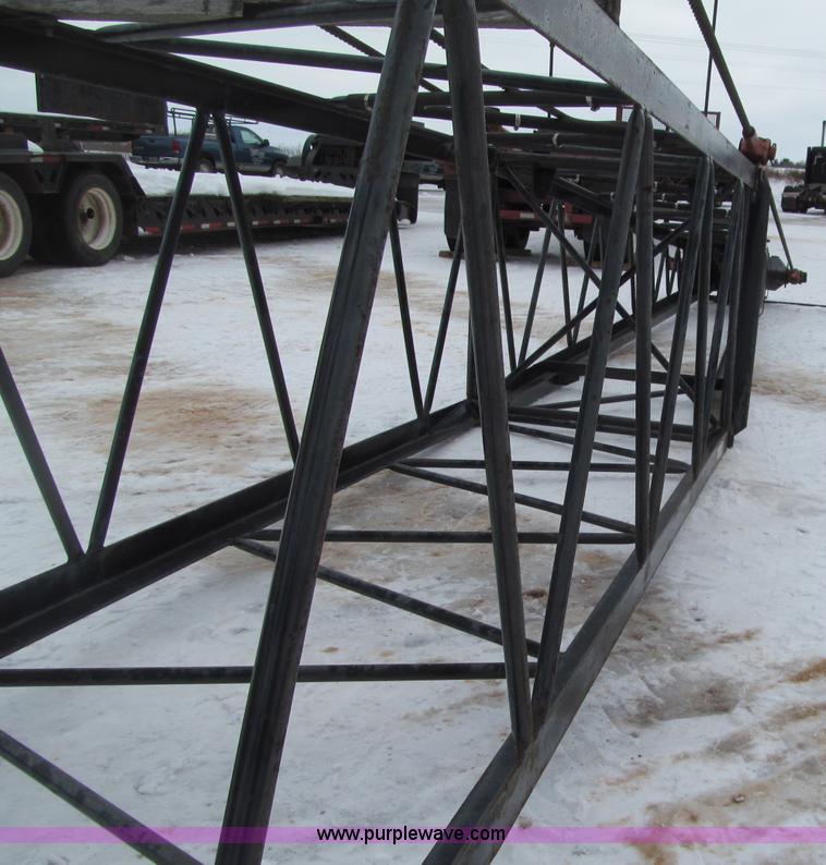 image for item G2578 1981 American 5299A crawler crane