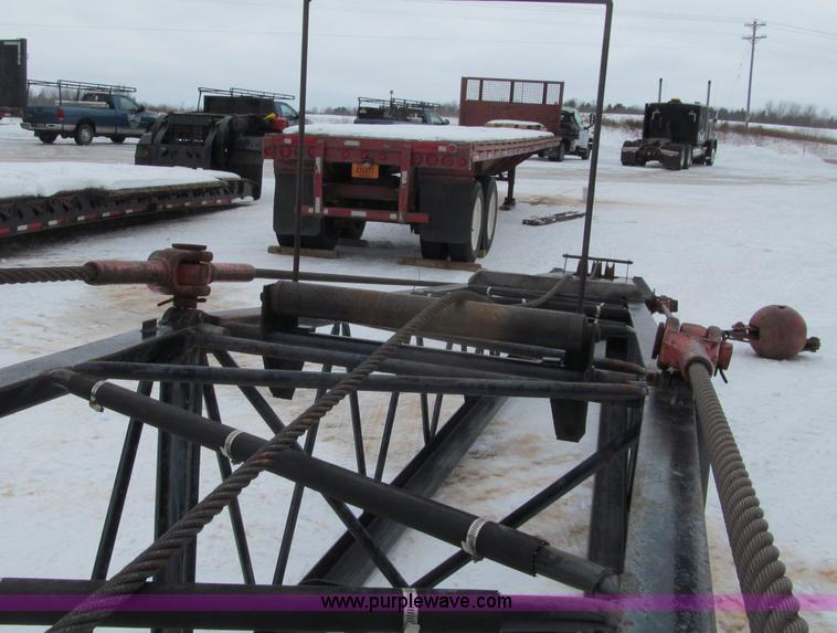 image for item G2578 1981 American 5299A crawler crane