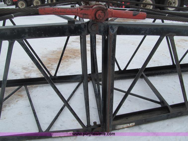 image for item G2578 1981 American 5299A crawler crane