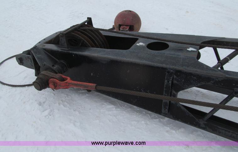 image for item G2578 1981 American 5299A crawler crane