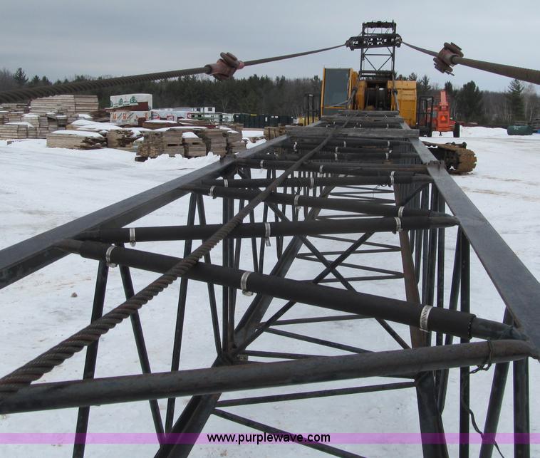 image for item G2578 1981 American 5299A crawler crane