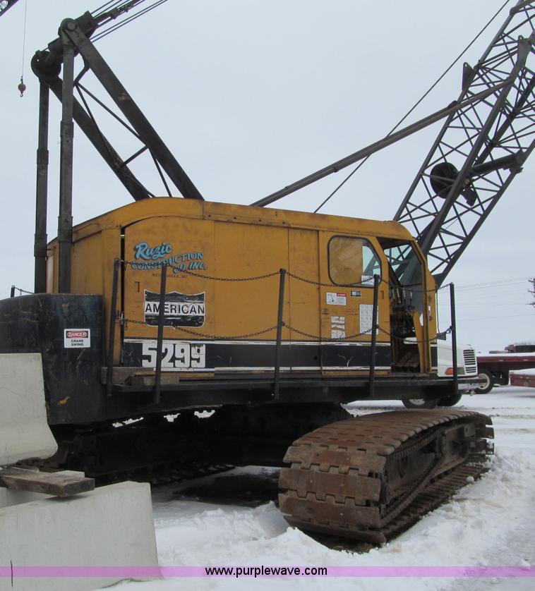 image for item G2579 1966 American 5299 crawler crane