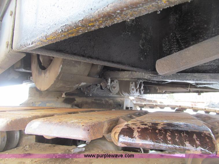 image for item G2579 1966 American 5299 crawler crane