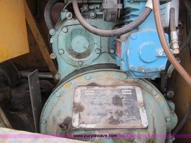 image for item G2579 1966 American 5299 crawler crane