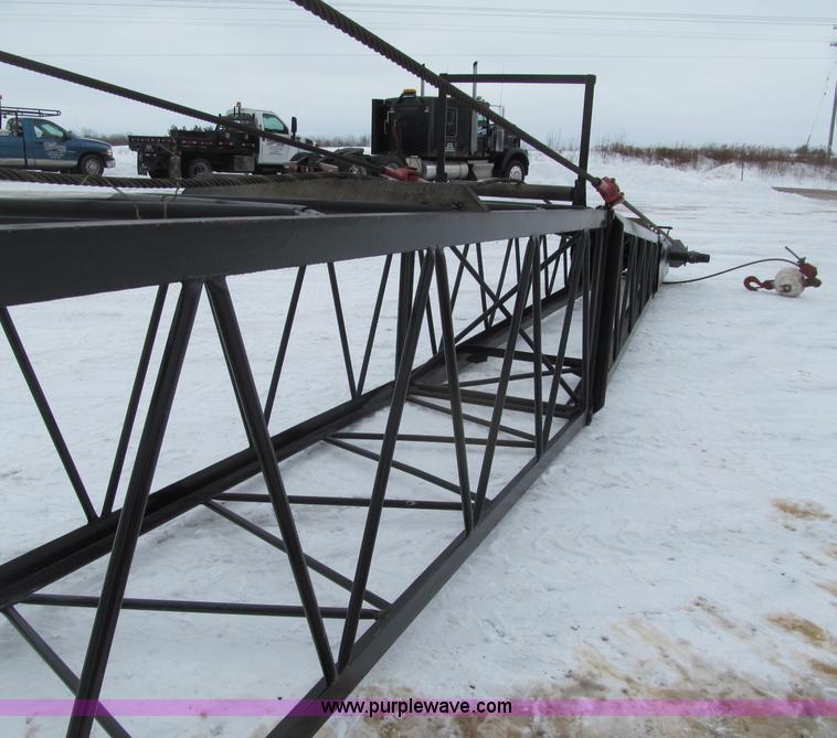 image for item G2579 1966 American 5299 crawler crane