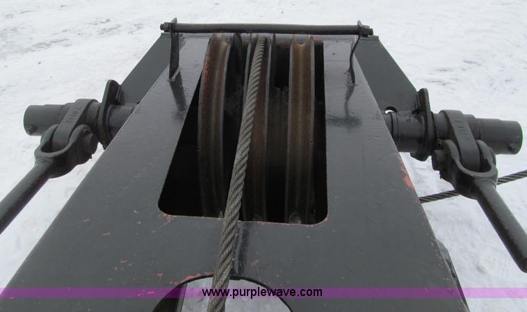 image for item G2579 1966 American 5299 crawler crane