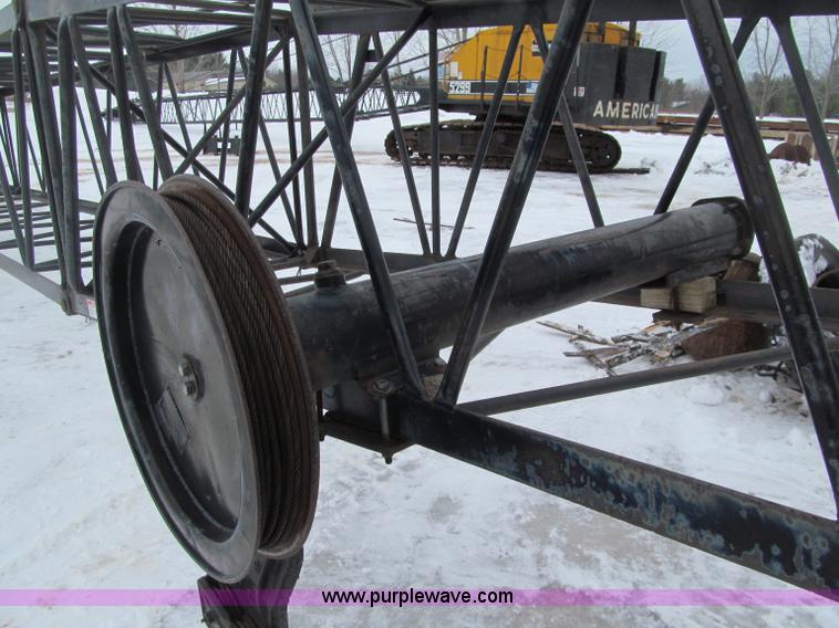 image for item G2579 1966 American 5299 crawler crane