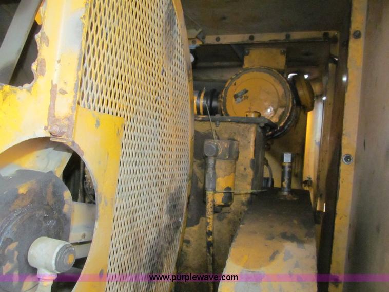 image for item G2580 1979 American 5299A crawler crane