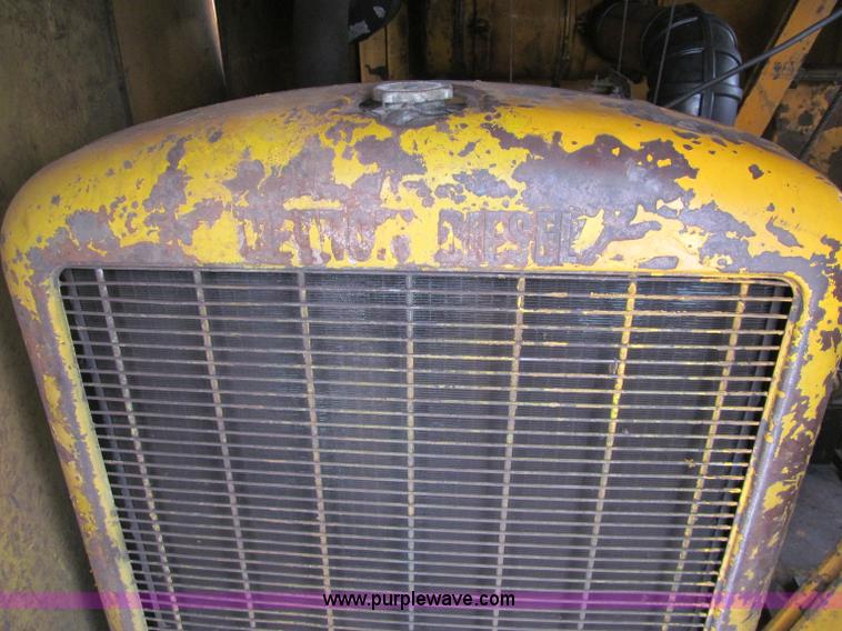 image for item G2580 1979 American 5299A crawler crane