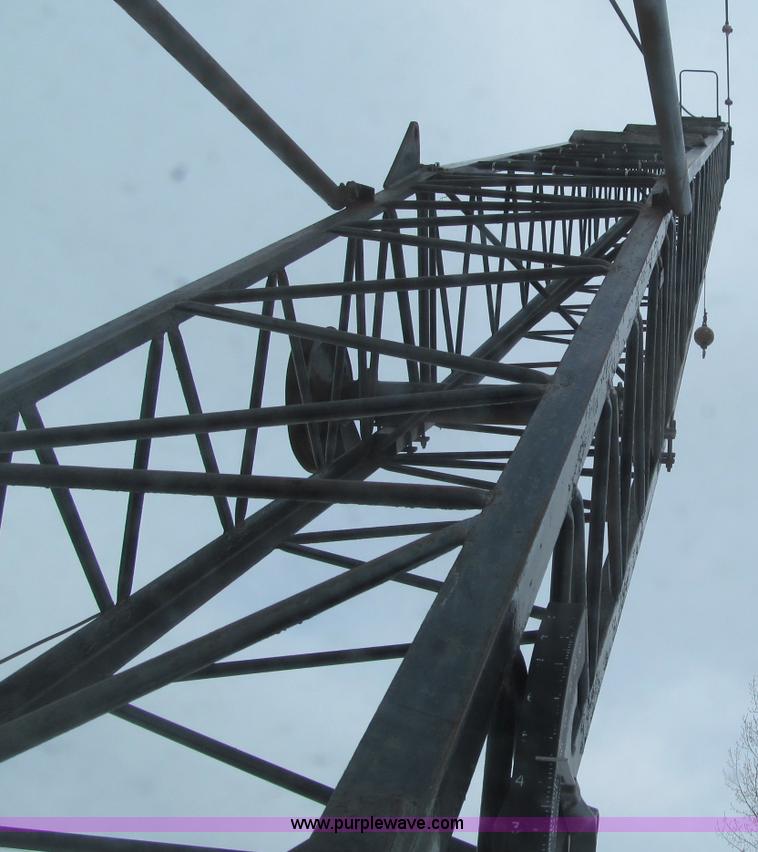 image for item G2580 1979 American 5299A crawler crane