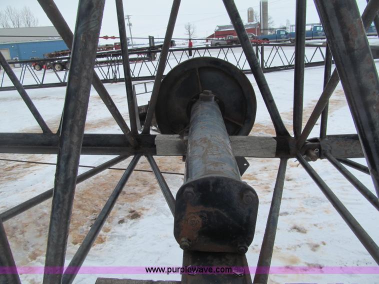 image for item G2580 1979 American 5299A crawler crane