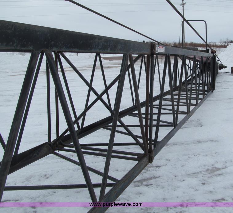 image for item G2580 1979 American 5299A crawler crane