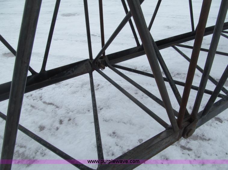 image for item G2580 1979 American 5299A crawler crane