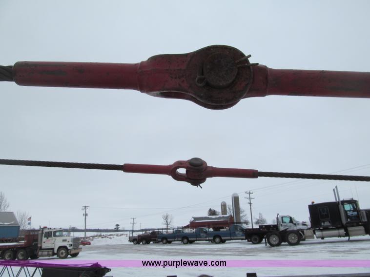 image for item G2580 1979 American 5299A crawler crane