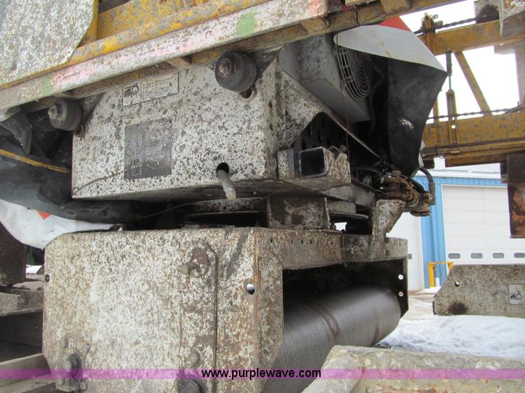 image for item G2582 Gomaco C450 bridge deck finisher and trailer