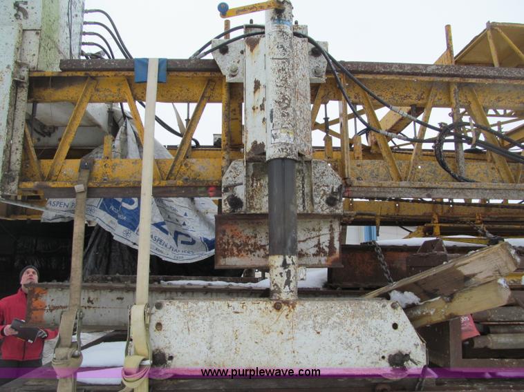 image for item G2582 Gomaco C450 bridge deck finisher and trailer