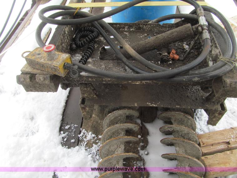 image for item G2582 Gomaco C450 bridge deck finisher and trailer