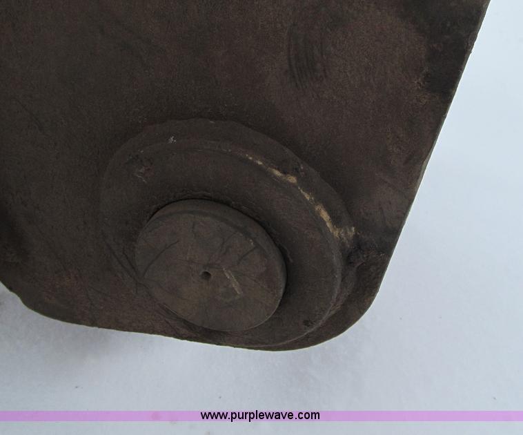 image for item G2593 Atlas Copco MB1700 hydraulic hammer