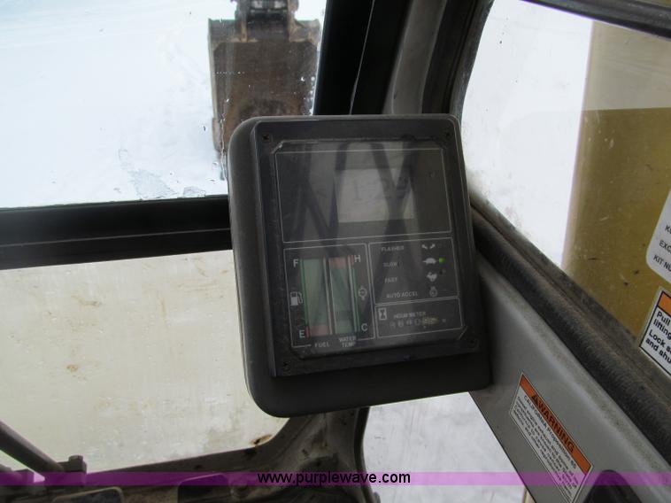 image for item G2596 1996 Kobelco SK220LC  Mark IV excavator