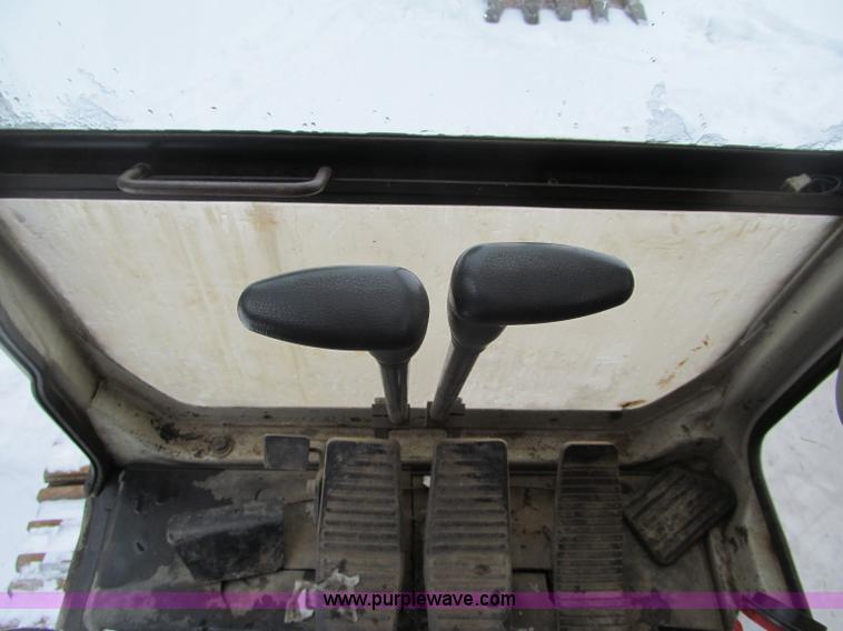 image for item G2596 1996 Kobelco SK220LC  Mark IV excavator