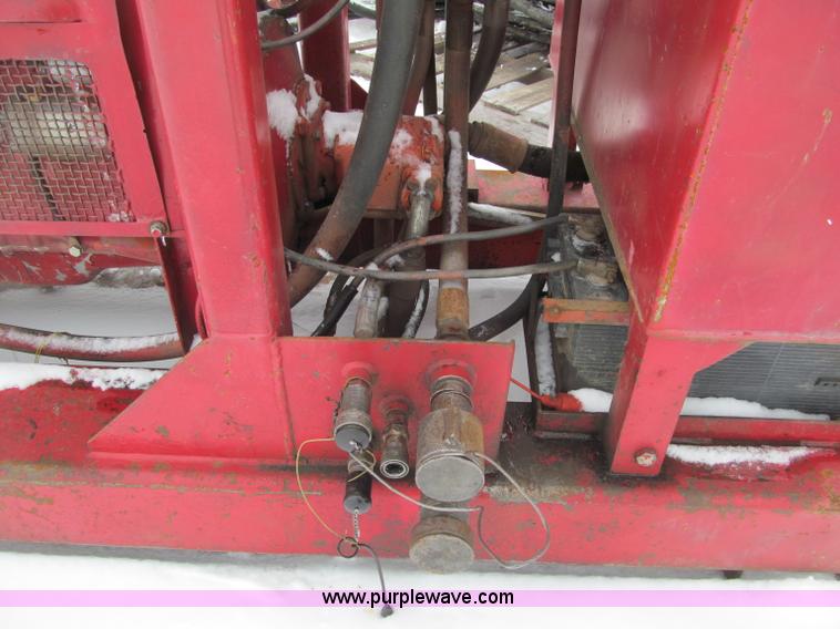 image for item G2603 1988 MKT V-5B sheet pile driver