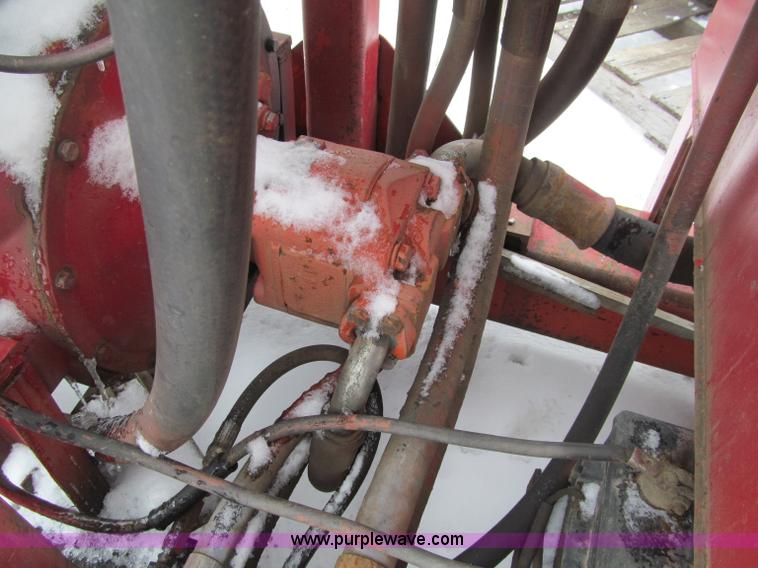 image for item G2603 1988 MKT V-5B sheet pile driver