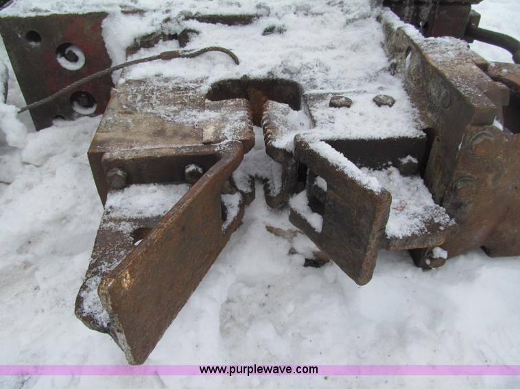 image for item G2603 1988 MKT V-5B sheet pile driver