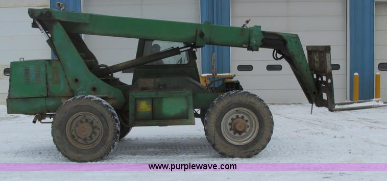 image for item G2758 Dynalift D4P60 telehandler