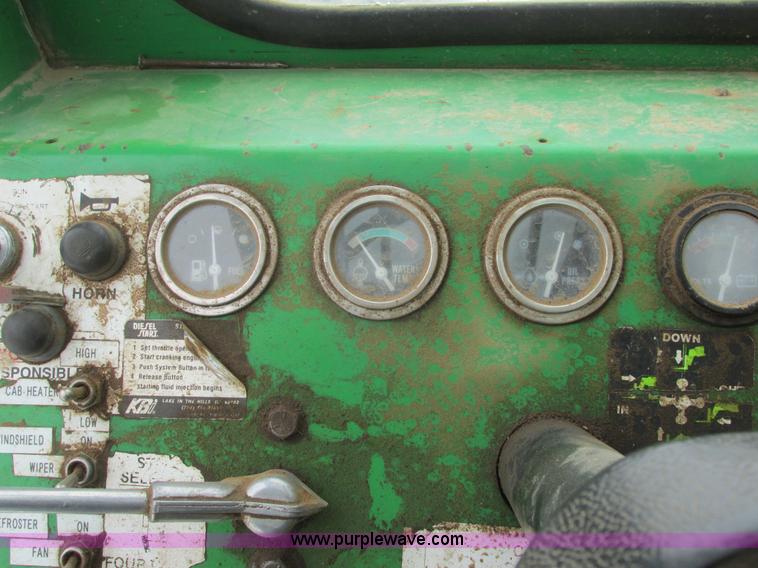 image for item G2758 Dynalift D4P60 telehandler