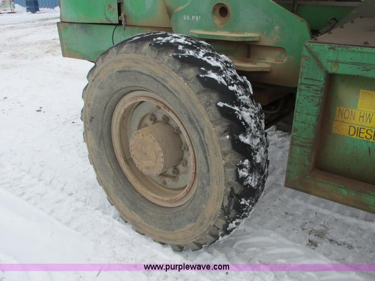 image for item G2758 Dynalift D4P60 telehandler