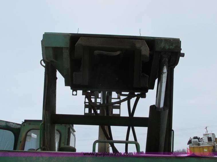 image for item G2758 Dynalift D4P60 telehandler