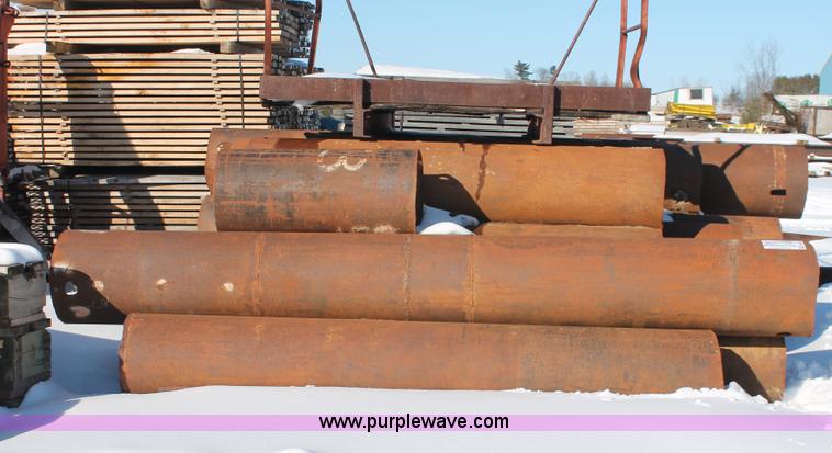 image for item G2802 (20) 18" diameter round metal piling ends