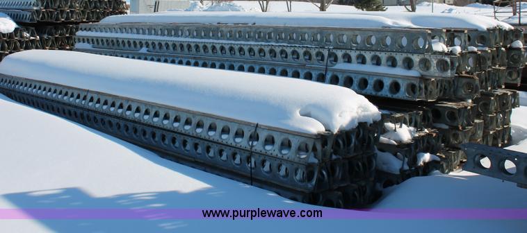 image for item G2804 (148) Efco 20' E beams