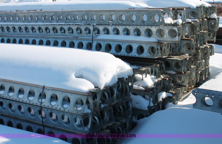 image for item G2804 (148) Efco 20' E beams