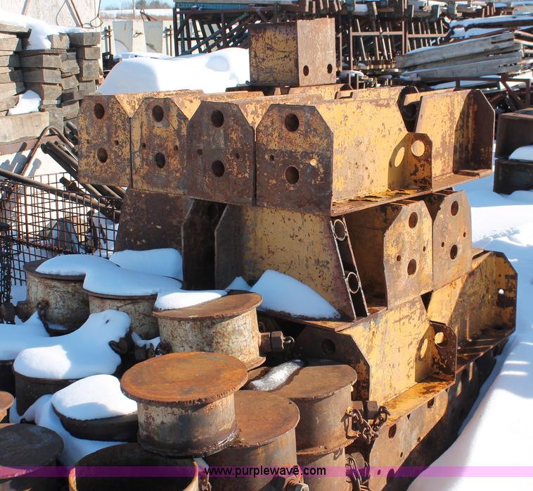 image for item G2842 (176) hanger brackets