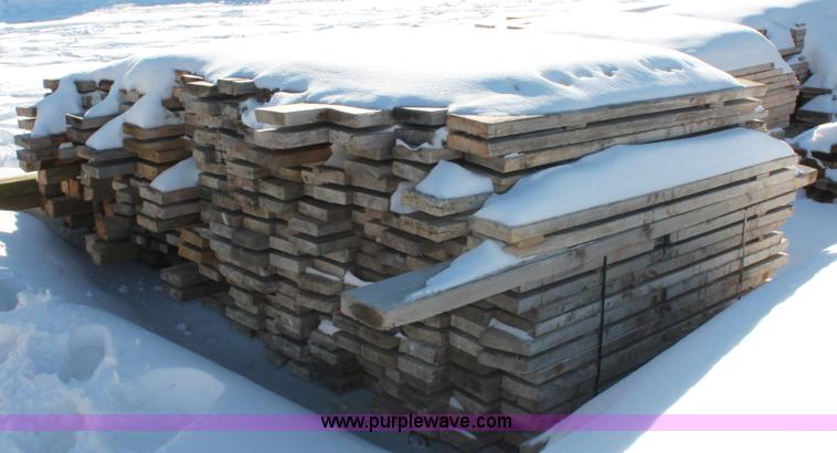 image for item G2845 Assorted non-treated lumber
