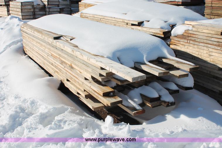 image for item G2845 Assorted non-treated lumber