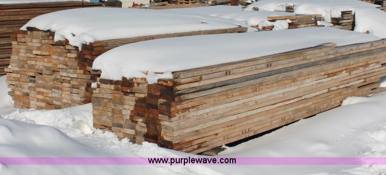 image for item G2845 Assorted non-treated lumber
