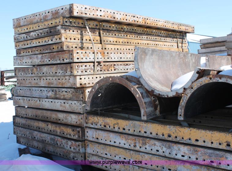 image for item G2860 Assorted Efco concrete forms