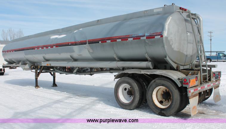 image for item G2887 1983 Fruehauf 45' tandem axle aluminum tanker trailer